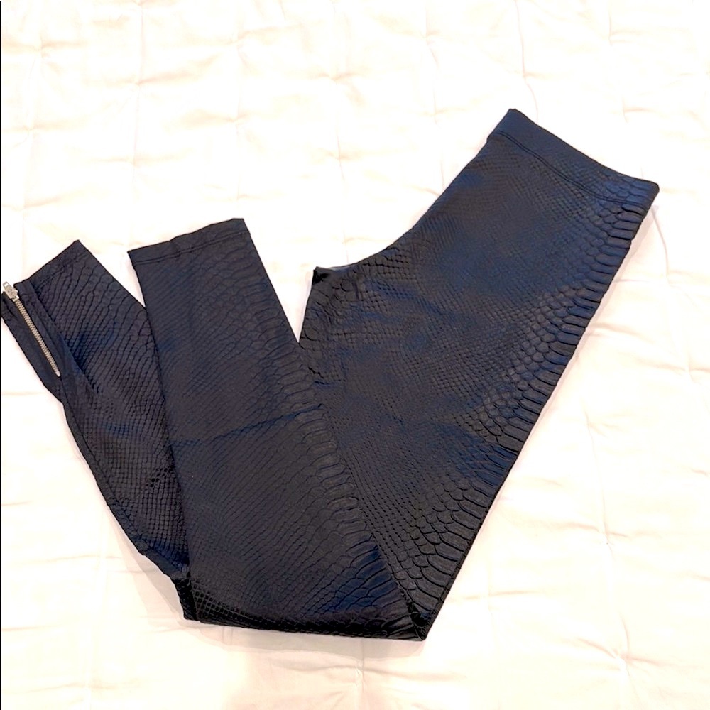 Black Skinny Pants